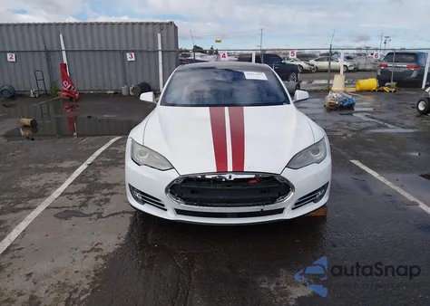 2015 Tesla Model S 70D/85D/P85D z USA, uszkodzony, nr VIN 5YJSA1H22FF095530